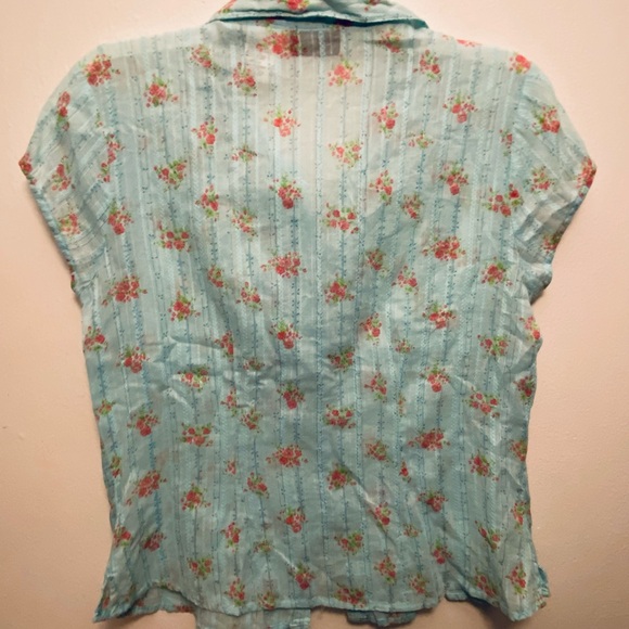 Floral Button-Up Shirt - Picture 2 of 3